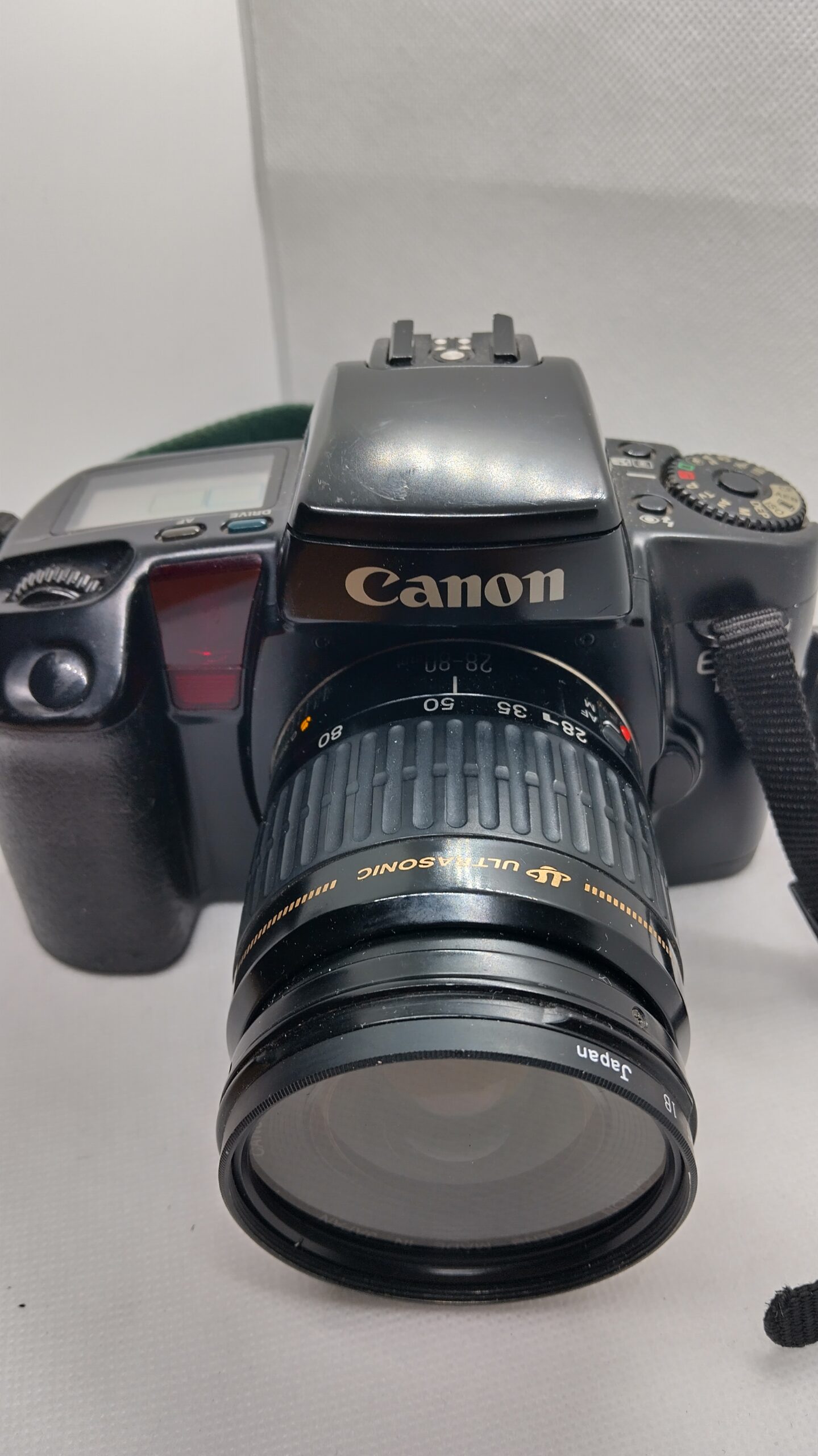 Canon 100 z obiektywem Canon 28-80 Ultrasonic