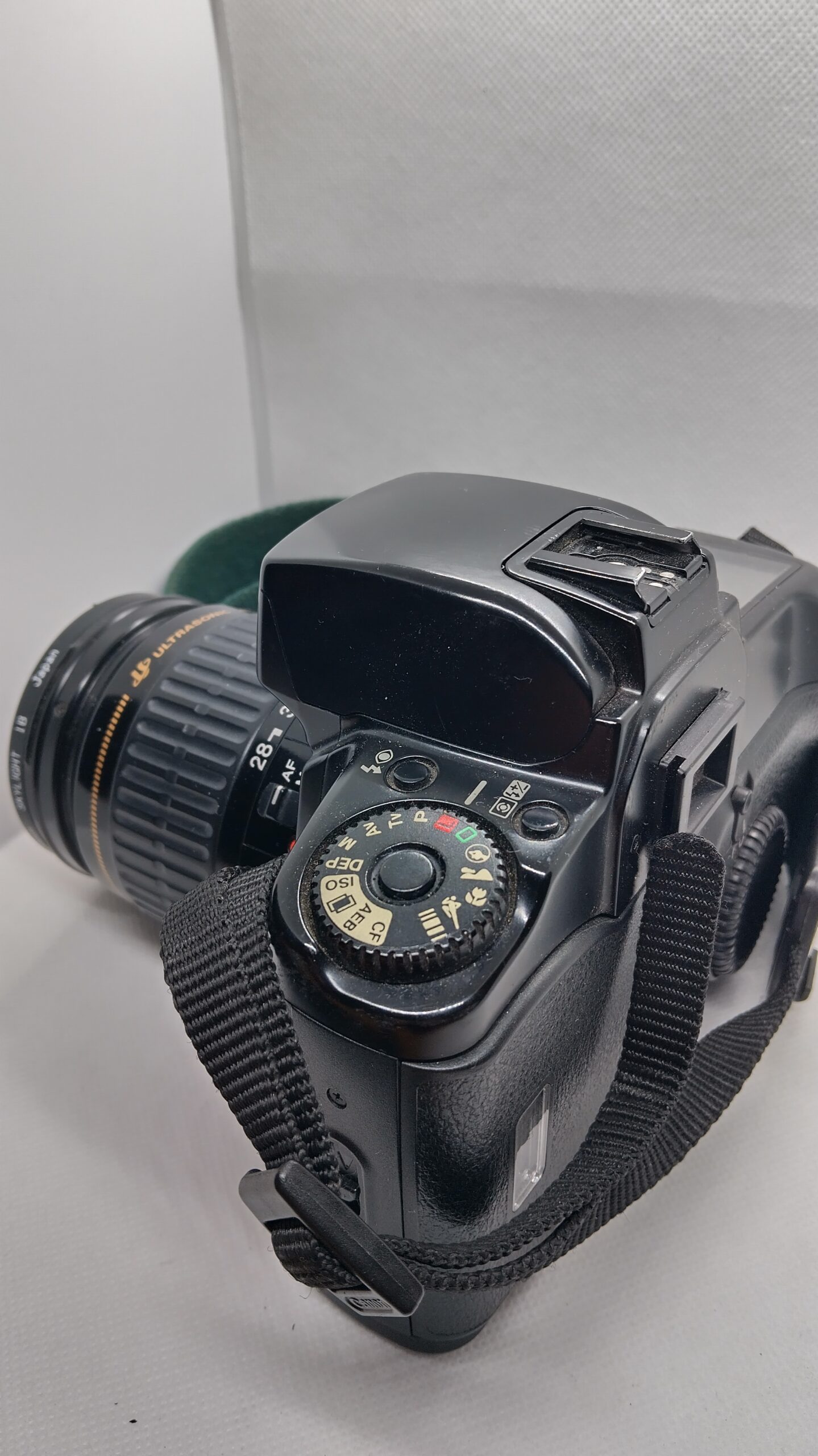 Canon 100 z obiektywem Canon 28-80 Ultrasonic - obrazek 3