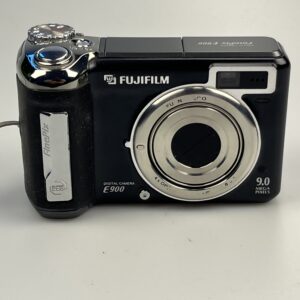 Fujifilm FinePix E900 – Zaawansowany kompakt z matrycą Super CCD HR i trybami manualnymi
