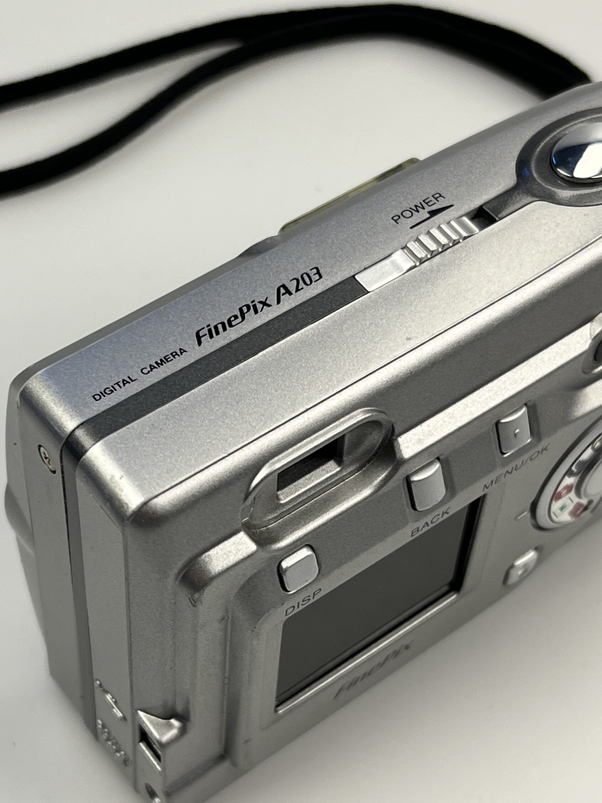 Fujifilm FinePix A203 – Kultowy aparat cyfrowy z epoki Y2K - obrazek 7